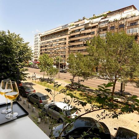 Downtown Oasis: Central Apartments With Cozy Charm Бухарест Екстер'єр фото