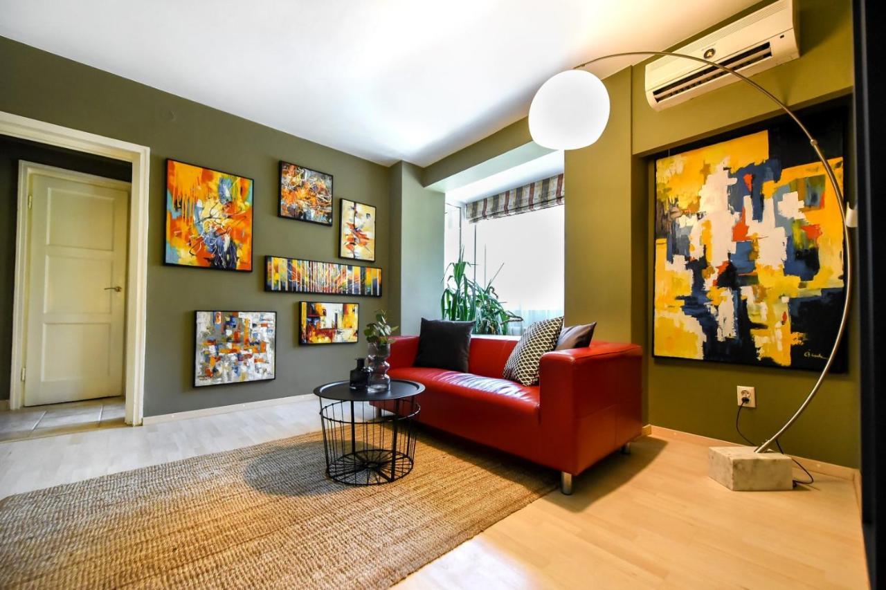 Downtown Oasis: Central Apartments With Cozy Charm Бухарест Екстер'єр фото