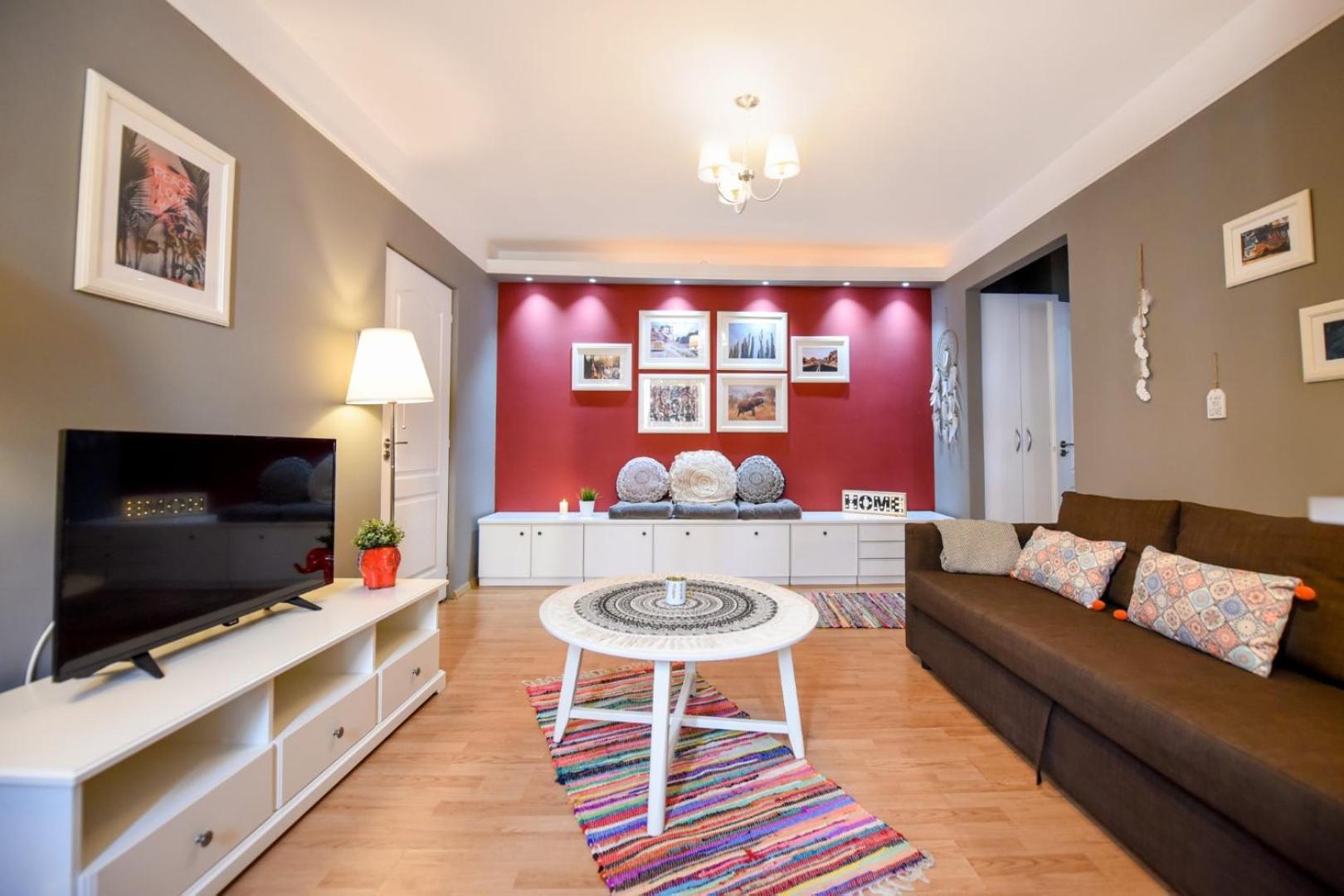 Downtown Oasis: Central Apartments With Cozy Charm Бухарест Номер фото